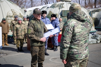 Губернатор Приморья наградил участников СВО Диана Шарафулисламова (Правительство Приморского края)