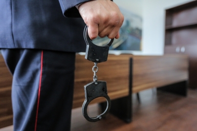 Во Владивостоке профессор ДВФУ взята под стражу Антон Балашов, ИА PrimaMedia