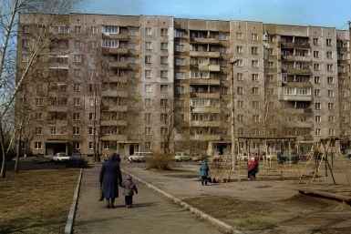 В СССР двери не запирали, а детей отпускали одних до темноты Сгенерировано ИИ
